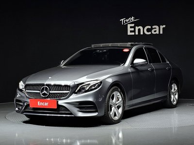 MERCEDES-BENZ E-CLASS - 1