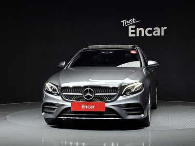 MERCEDES-BENZ E-CLASS - 2