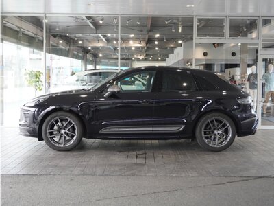 PORSCHE MACAN - 4