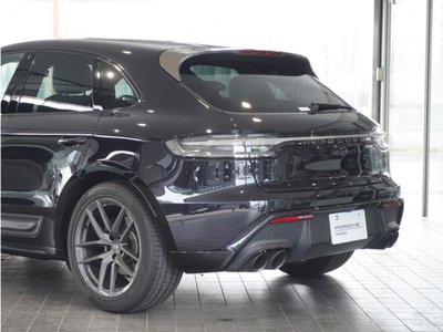 PORSCHE MACAN - 10