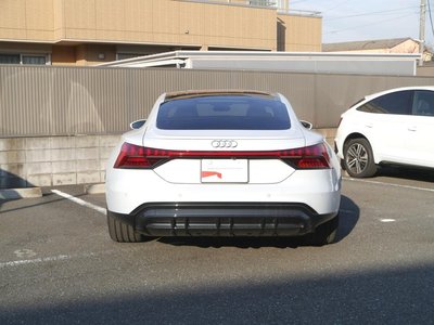 AUDI E-TRON GT QUATTRO - 5