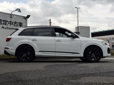 AUDI Q7 - 8
