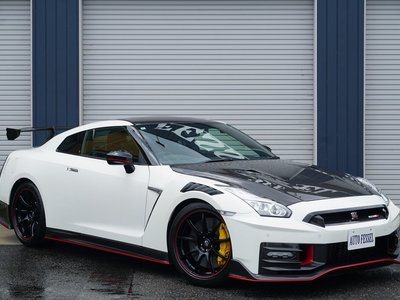 NISSAN GT-R