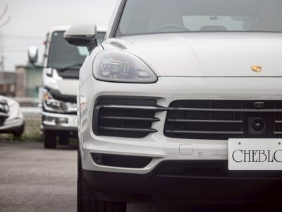 PORSCHE CAYENNE - 4