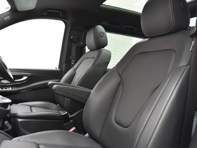 صورة 7 لـ 2024 Mercedes-BENZ V-CLASS