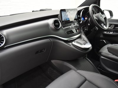 صورة 8 لـ 2024 Mercedes-BENZ V-CLASS