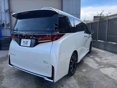 TOYOTA VELLFIRE - 4
