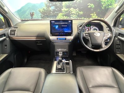 TOYOTA LAND CRUISER PRADO - 2