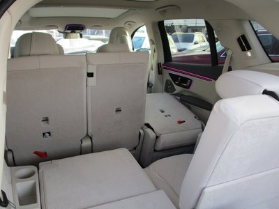 MERCEDES-BENZ EQS - 9