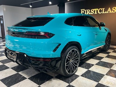 LAMBORGHINI URUS - 7