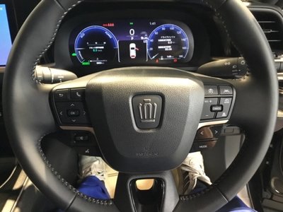 TOYOTA CROWN SPORT - 3