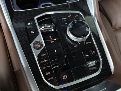 2024 BMW X6 — миниатюра 12