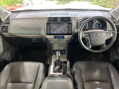 TOYOTA LAND CRUISER PRADO - 2