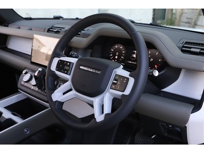 2025 LAND Rover DEFENDER 缩略图 72