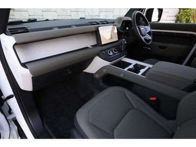 2025 LAND Rover DEFENDER 缩略图 77
