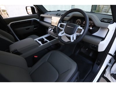 2025 LAND Rover DEFENDER 缩略图 75