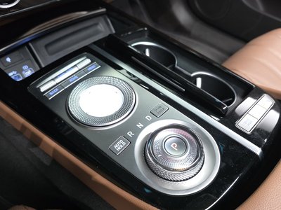 GENESIS G80 (RG3) - 9