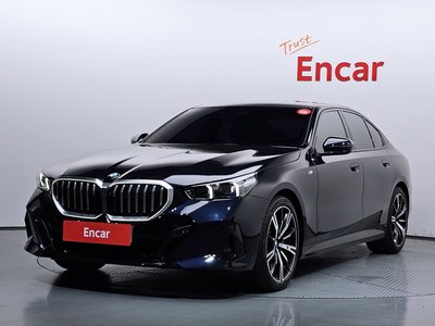 صورة 1 لـ 2025 BMW 5 SERIES