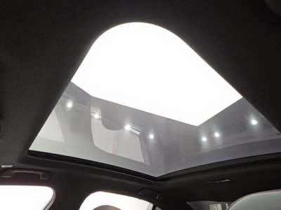 2025 BMW 5 SERIES 缩略图 16