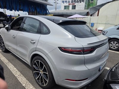 PORSCHE CAYENNE - 7