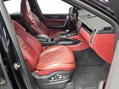 PORSCHE CAYENNE - 10