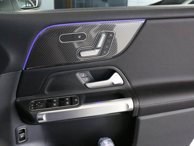 صورة مصغرة 34 لـ 2025 Mercedes-BENZ GLB