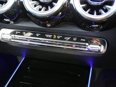 صورة مصغرة 26 لـ 2025 Mercedes-BENZ GLB