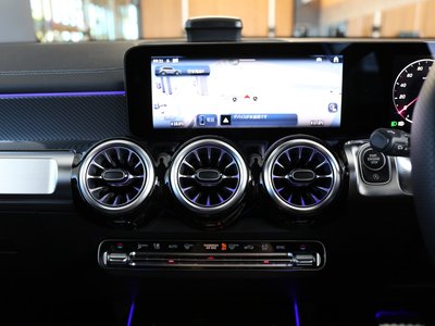 صورة مصغرة 21 لـ 2025 Mercedes-BENZ GLB