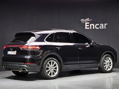 PORSCHE CAYENNE - 3
