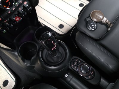 MINI CONVERTIBLE - 9