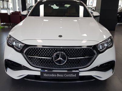 MERCEDES-BENZ E-CLASS - 2