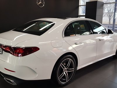 MERCEDES-BENZ E-CLASS - 4