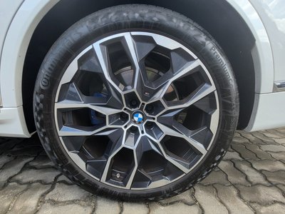 2023 BMW X7 thumbnail 19