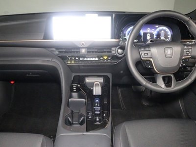 2024 Toyota CROWN SPORT — фото 2