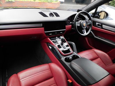 صورة 4 لـ 2018 Porsche CAYENNE