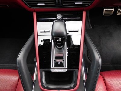 صورة 8 لـ 2018 Porsche CAYENNE