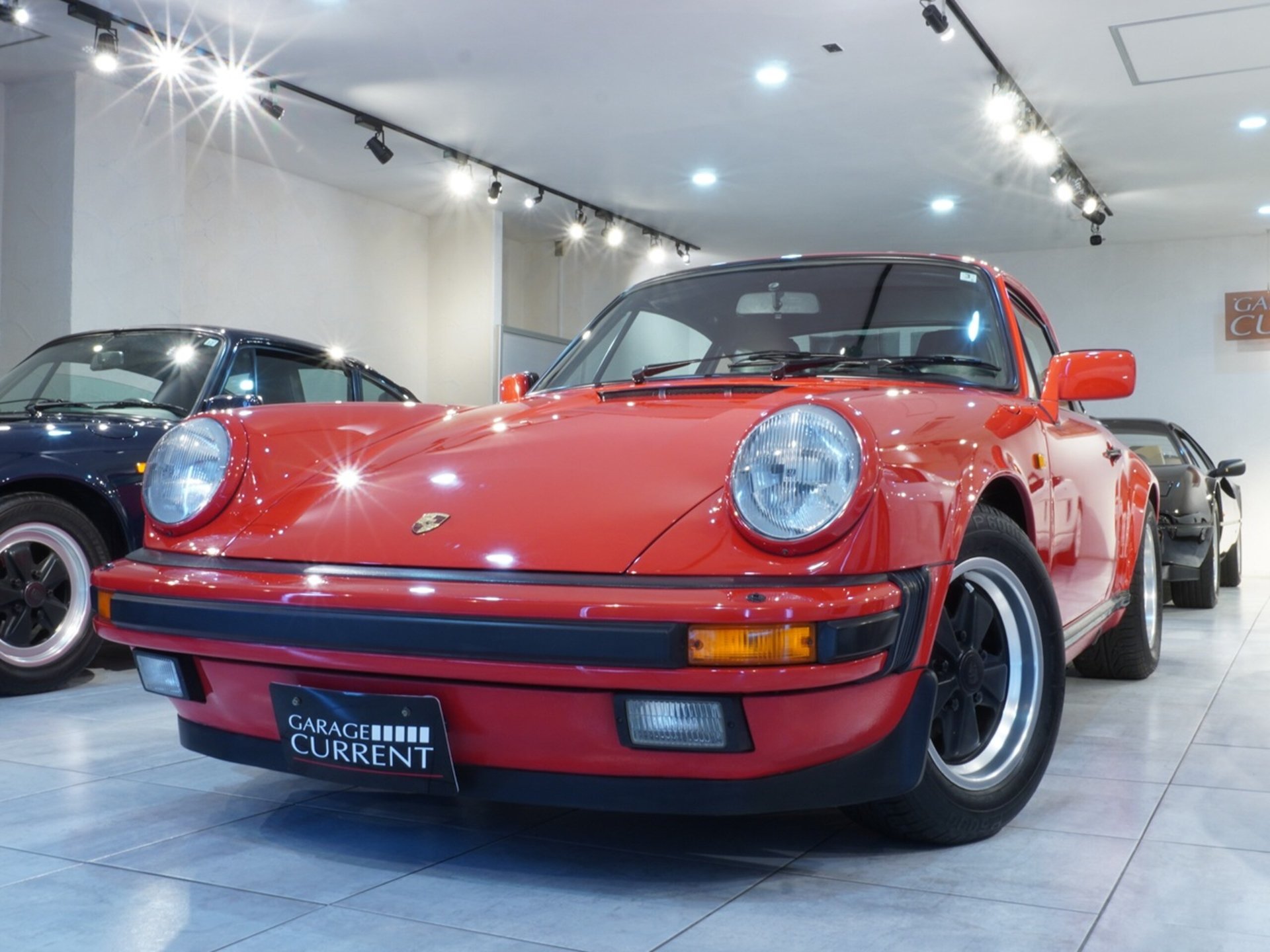 PORSCHE 911 - View 1