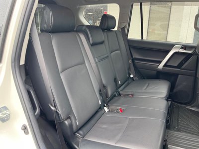 TOYOTA LAND CRUISER PRADO - 10