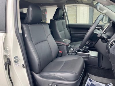 TOYOTA LAND CRUISER PRADO - 9