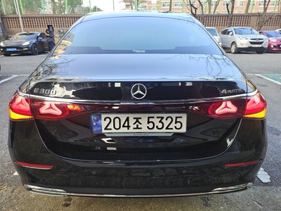 MERCEDES-BENZ E-CLASS - 3