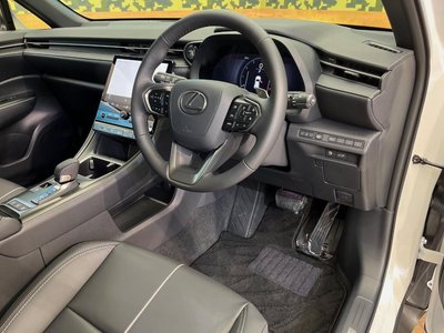 2024 Lexus LBX 缩略图 33