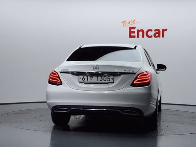 MERCEDES-BENZ C-CLASS - 3