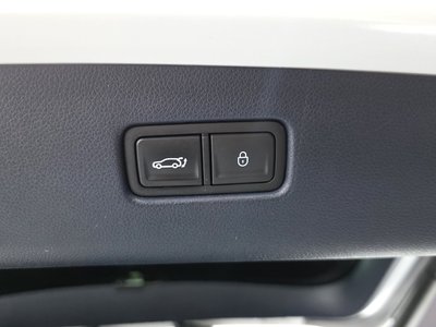 2022 Genesis GV70 — миниатюра 22