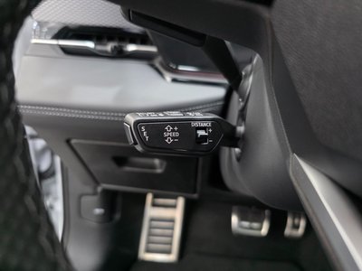 2025 AUDI A6 E-TRON thumbnail 16