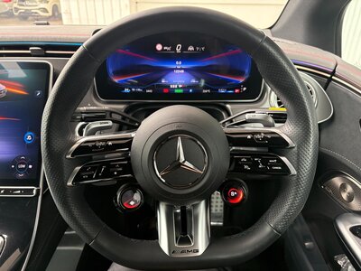 MERCEDES-BENZ EQE AMG - 3