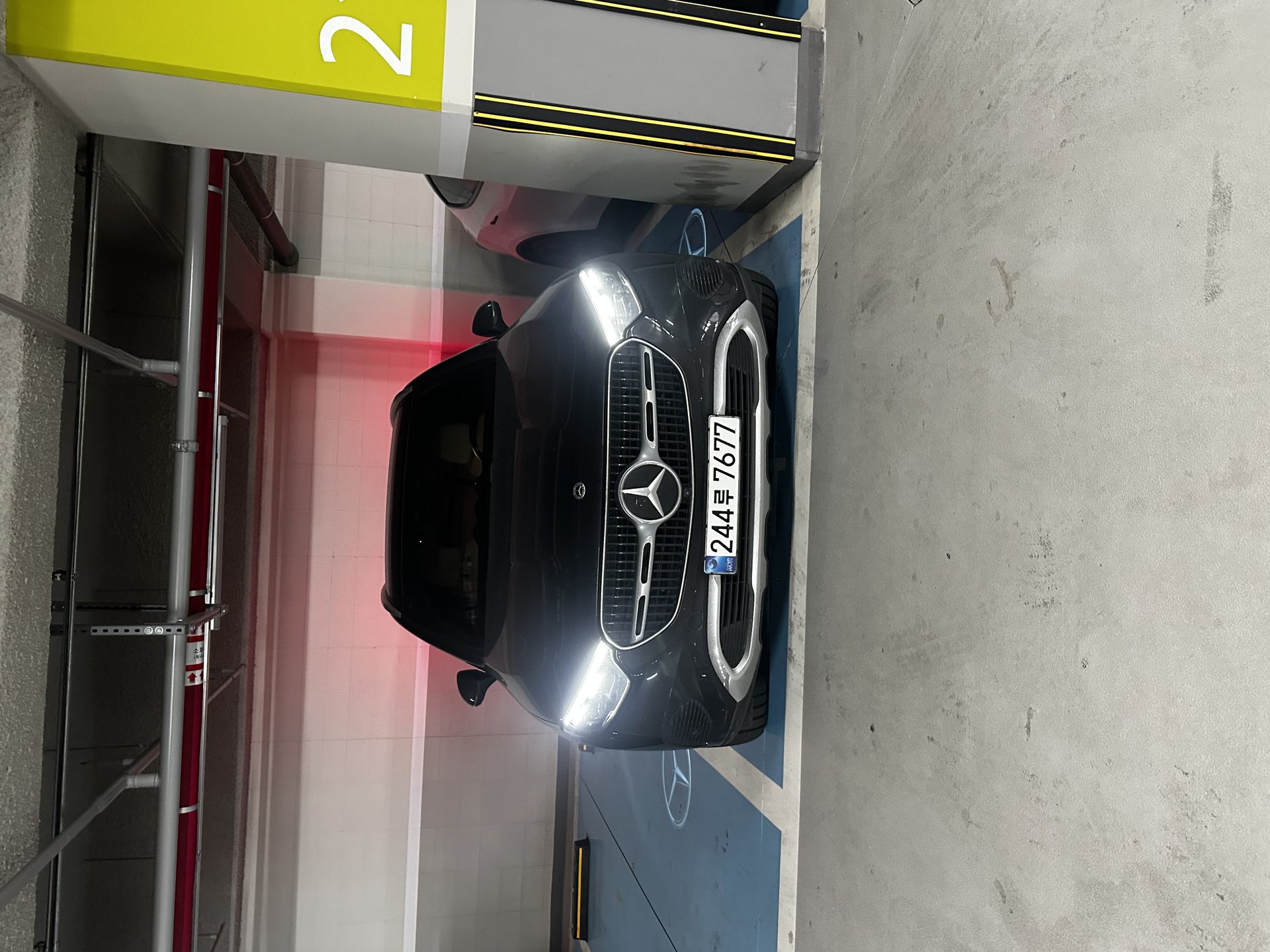 MERCEDES-BENZ GLC - View 1