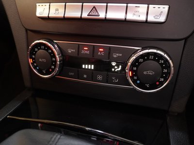 صورة مصغرة 64 لـ 2012 Mercedes-BENZ C-CLASS AMG
