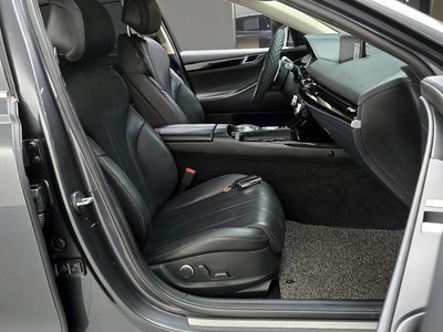 GENESIS G80 (RG3) - 10