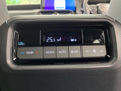 صورة مصغرة 27 لـ 2024 Toyota LAND CRUISER 250