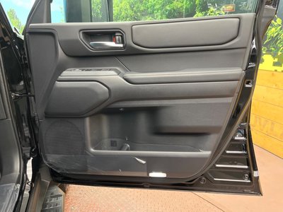 صورة مصغرة 43 لـ 2024 Toyota LAND CRUISER 250